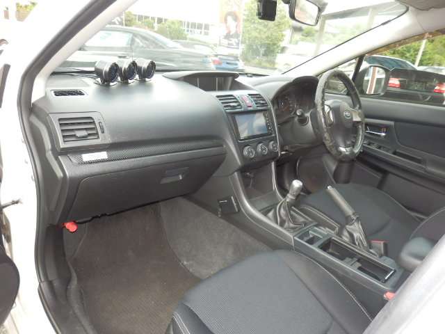 スバル インプレッサスポーツ １．６ Ｉ－Ｌ ４ＷＤ H26年 (関東) 99