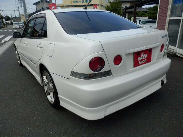 トヨタ アルテッツァ ２．０ ＡＳ２００ Ｚエディション H12年 (関東) 99