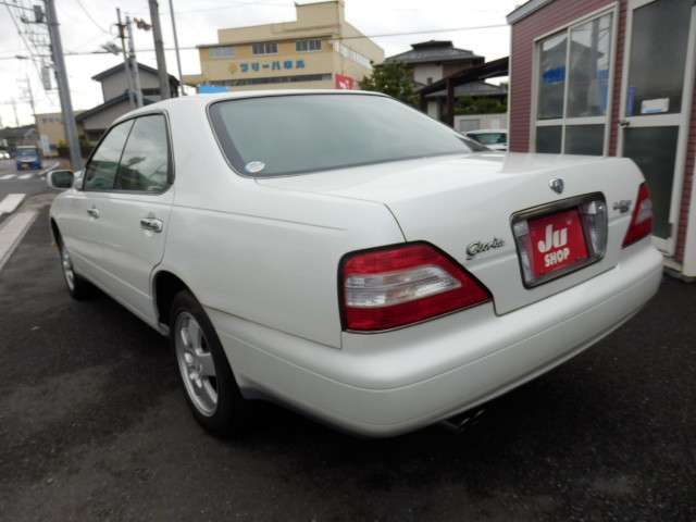日産 グロリア ２．５ グランツーリスモ ＳＶ ＦＯＵＲ ４ＷＤ H10年 (関東) 99