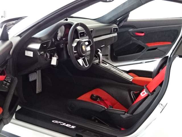 ポルシェ ９１１ ＧＴ３ ＲＳ ＰＤＫ H28年 (甲信越・北陸) 99