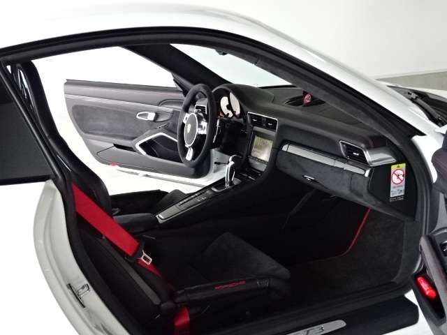 ポルシェ ９１１ ＧＴ３ ＰＤＫ H26年 (甲信越・北陸) 99