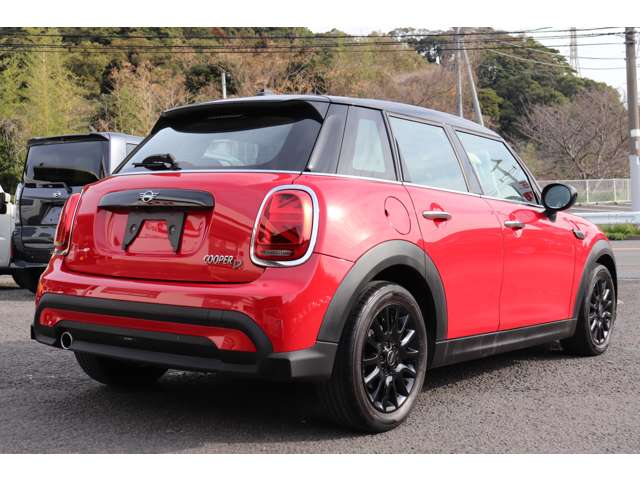 ミニ ミニ クーパーＤ ５ドア プレミアムプラスパッケージ ＤＣＴ R5年 (九州・沖縄) 99