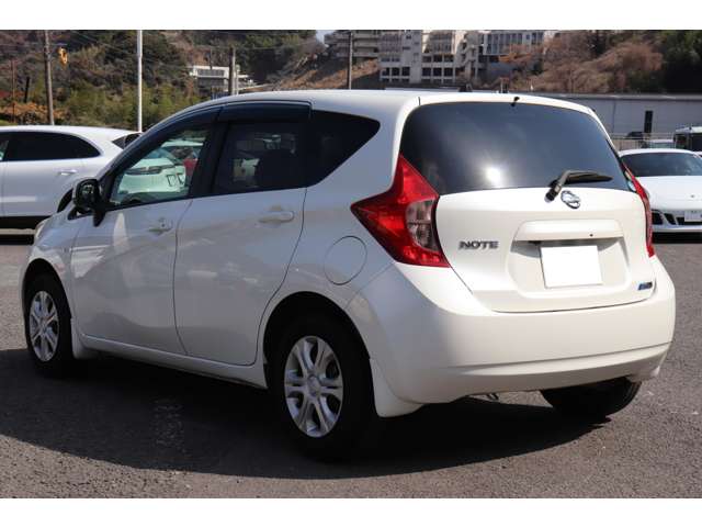 日産 ノート １．２ Ｘ ＤＩＧ－Ｓ H25年 (九州・沖縄) 99