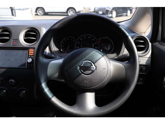 日産 ノート １．２ Ｘ ＤＩＧ－Ｓ H25年 (九州・沖縄) 99