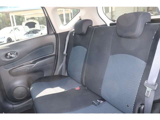 日産 ノート １．２ Ｘ ＤＩＧ－Ｓ H25年 (九州・沖縄) 99