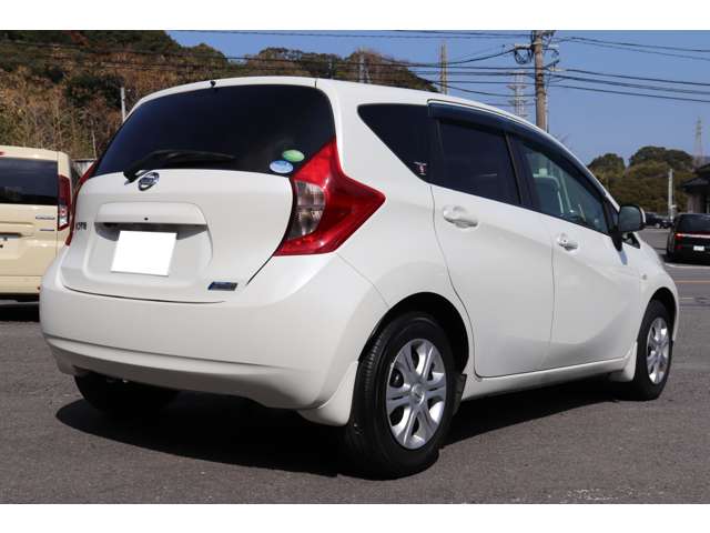 日産 ノート １．２ Ｘ ＤＩＧ－Ｓ H25年 (九州・沖縄) 99