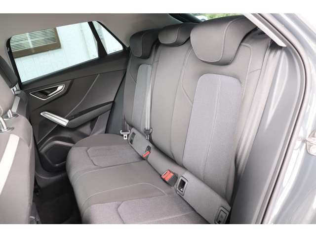 アウディ Ｑ２ １．０　ＴＦＳＩ H29年 (九州・沖縄) 99