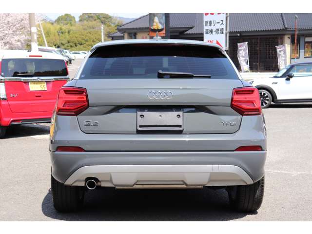 アウディ Ｑ２ １．０　ＴＦＳＩ H29年 (九州・沖縄) 99