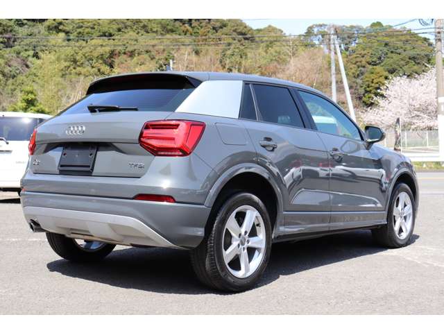 アウディ Ｑ２ １．０　ＴＦＳＩ H29年 (九州・沖縄) 99
