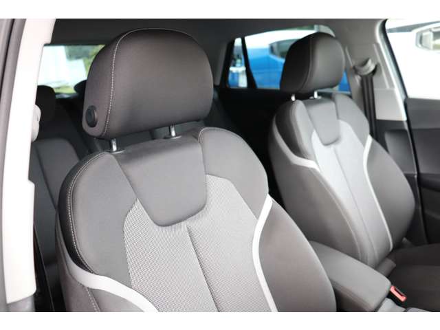 アウディ Ｑ２ １．０　ＴＦＳＩ H29年 (九州・沖縄) 99