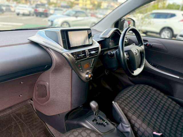 トヨタ ｉＱ １．０ １００Ｇ H21年 (近畿) 99