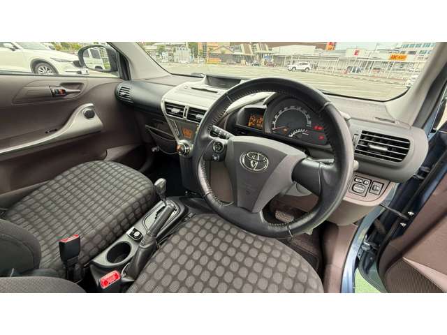 トヨタ ｉＱ １．０ １００Ｇ H20年 (近畿) 99