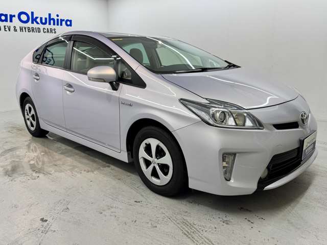 トヨタ プリウス １．８ Ｓ H25年 (近畿) 99