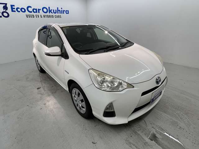 トヨタ アクア １．５ Ｓ H25年 (近畿) 99