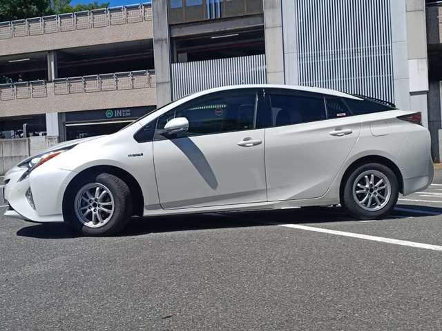 トヨタ プリウス １．８ Ｓ セーフティ プラス H30年 (近畿) 99