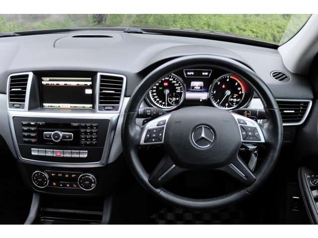メルセデスベンツ Ｍクラス ＭＬ３５０ ブルーテック ４マチック ４ＷＤ H26年 (近畿) 99