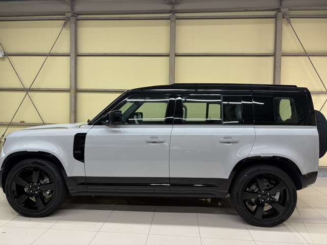 ランドローバー ディフェンダー １１０ Ｘダイナミック ＳＥ ２．０Ｌ Ｐ３００ ４ＷＤ R8年 (近畿) 99