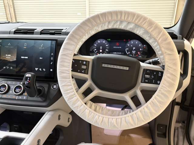 ランドローバー ディフェンダー １１０ Ｘダイナミック ＳＥ ２．０Ｌ Ｐ３００ ４ＷＤ R8年 (近畿) 99
