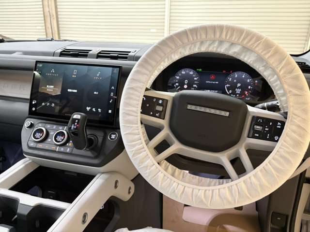 ランドローバー ディフェンダー １１０ Ｘダイナミック ＳＥ ２．０Ｌ Ｐ３００ ４ＷＤ R8年 (近畿) 99