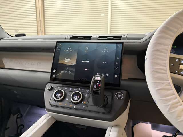 ランドローバー ディフェンダー １１０ Ｘダイナミック ＳＥ ２．０Ｌ Ｐ３００ ４ＷＤ R8年 (近畿) 99