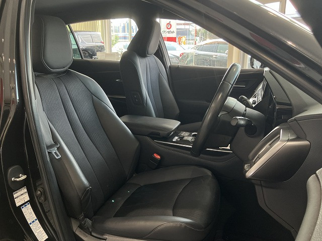 トヨタ クラウン　ハイブリッド ハイブリッド ２．５ ＲＳ ＦＯＵＲ ４ＷＤ R3年 (近畿) 99
