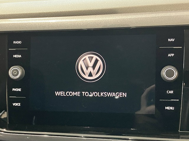 フォルクスワーゲン ポロ ＴＳＩ　ハイライン R1年 (近畿) 99