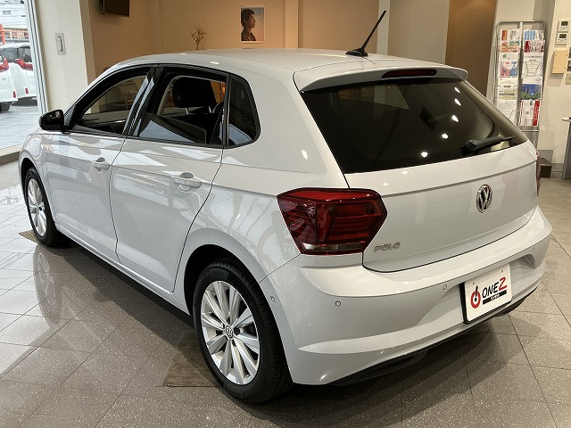 フォルクスワーゲン ポロ ＴＳＩ　ハイライン R1年 (近畿) 99