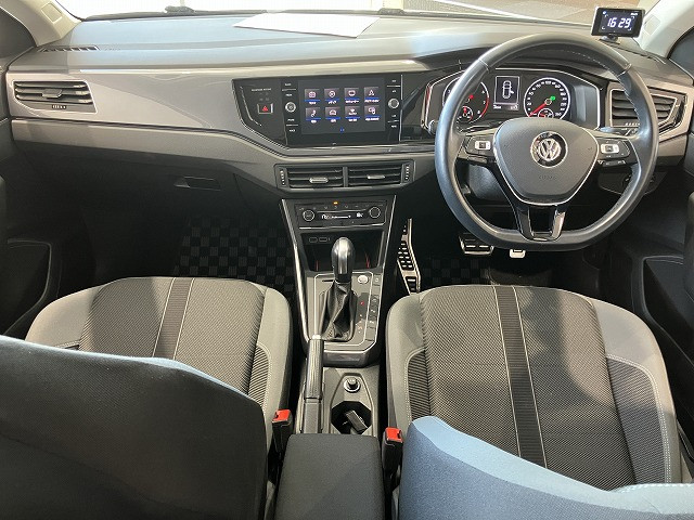 フォルクスワーゲン ポロ ＴＳＩ　Ｒライン R2年 (近畿) 99
