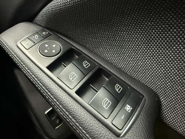 メルセデスベンツ ＧＬＡクラス ＧＬＡ１８０ H29年 (近畿) 99
