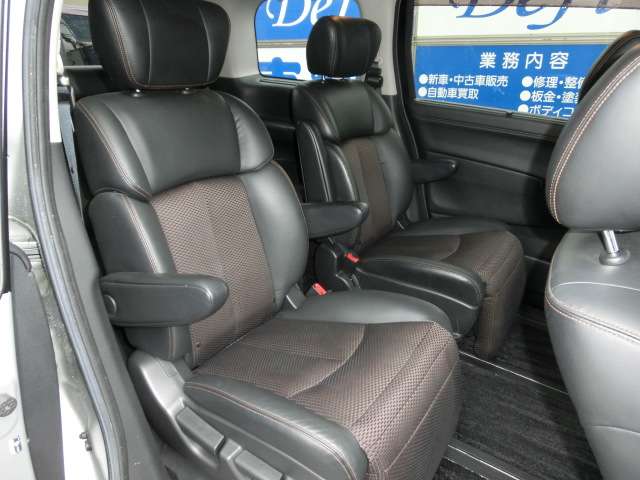 日産 エルグランド ２．５ ２５０ハイウェイスター H22年 (近畿) 99