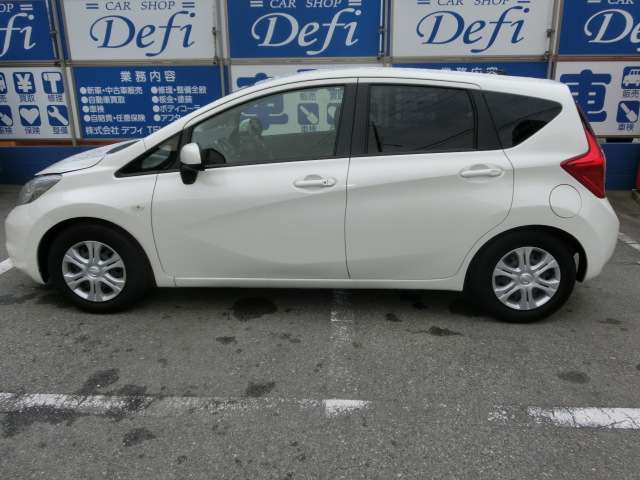 日産 ノート １．２ Ｘ H25年 (近畿) 99