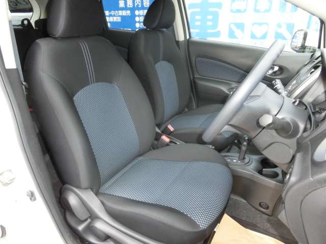 日産 ノート １．２ Ｘ H25年 (近畿) 99