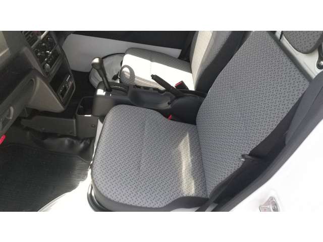 スズキ キャリイトラック ６６０ 冷凍車 １ＷＡＹ 両側スライドドア仕様 ４ＷＤ R7年 (近畿) 99