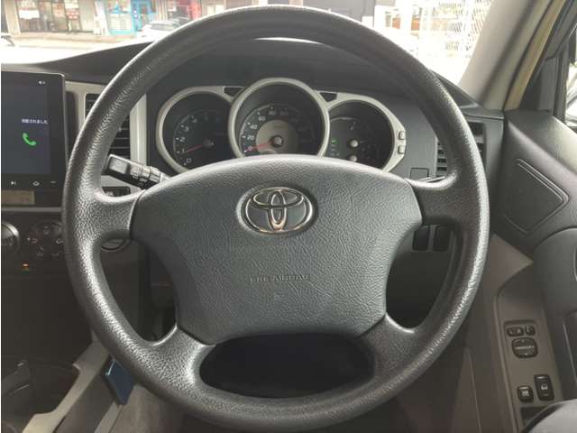 トヨタ ハイラックスサーフ ２．７ ＳＳＲ－Ｘ ４ＷＤ H14年 (近畿) 99