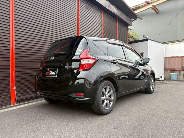 日産 ノート １．２ Ｅ－ＰＯＷＥＲ Ｘ ブラックアロー H30年 (近畿) 99