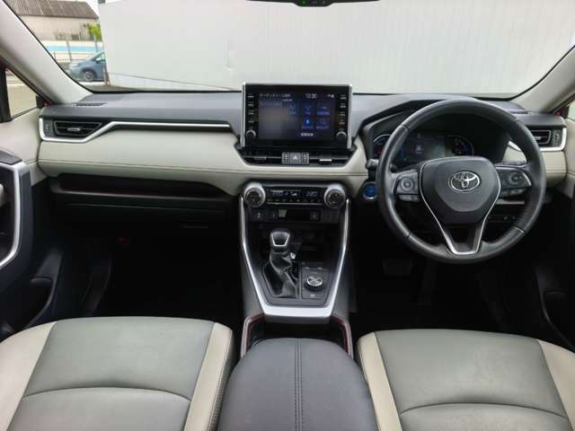 トヨタ ＲＡＶ４ ２．５ ハイブリッド Ｇ Ｅ－ＦＯＵＲ ４ＷＤ R3年 (近畿) 99