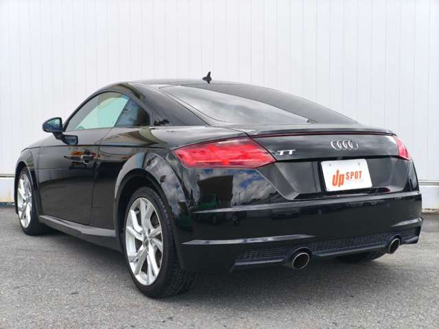 アウディ ＴＴ クーペ　４０　ＴＦＳＩ R1年 (近畿) 99