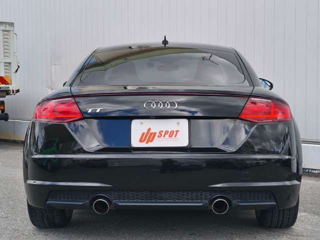 アウディ ＴＴ クーペ　４０　ＴＦＳＩ R1年 (近畿) 99