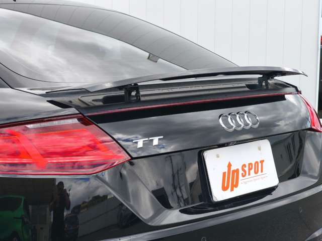 アウディ ＴＴ クーペ　４０　ＴＦＳＩ R1年 (近畿) 99