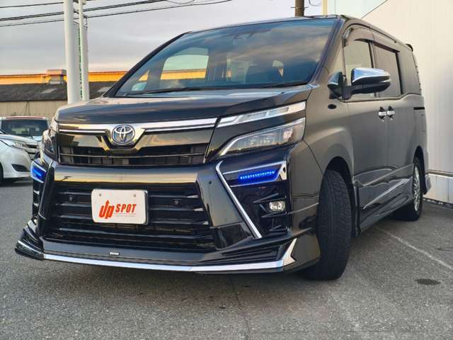 トヨタ ヴォクシー １．８ ハイブリッド ＺＳ 煌ＩＩＩ R3年 (近畿) 99