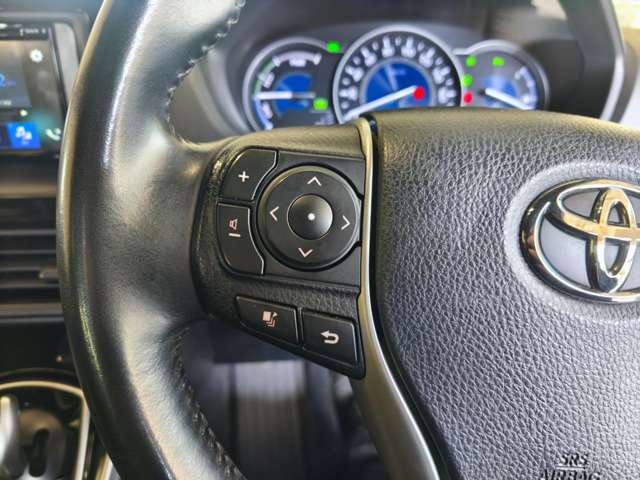 トヨタ ヴォクシー １．８ ハイブリッド ＺＳ 煌ＩＩＩ R3年 (近畿) 99