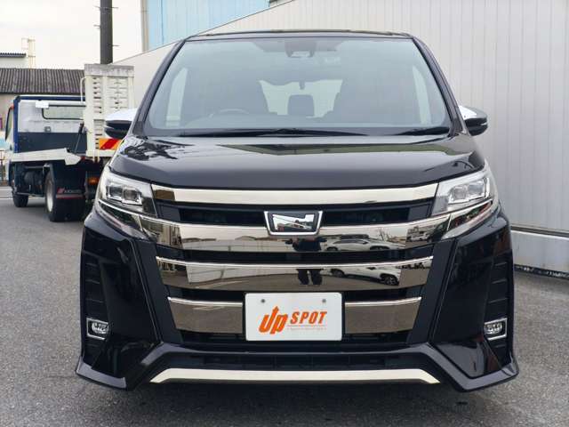 トヨタ ノア ２．０ ＳＩ ＷＸＢＩＩＩ R2年 (近畿) 99