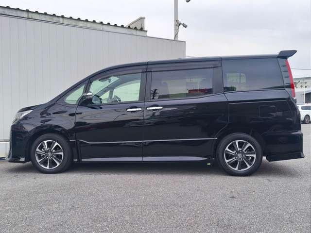 トヨタ ノア ２．０ ＳＩ ＷＸＢＩＩＩ R2年 (近畿) 99