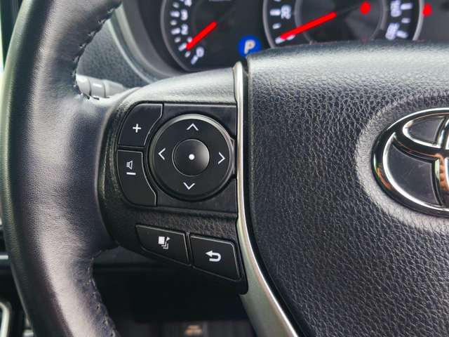 トヨタ ノア ２．０ ＳＩ ＷＸＢＩＩＩ R2年 (近畿) 99