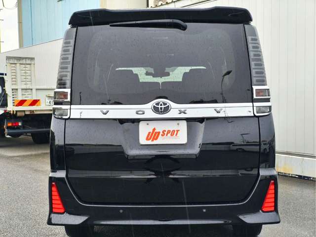 トヨタ ヴォクシー ２．０ ＺＳ 煌ＩＩ ４ＷＤ R2年 (近畿) 99