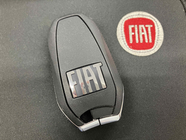 フィアット ６００ハイブリッド ラ プリマ R7年 (近畿) 99