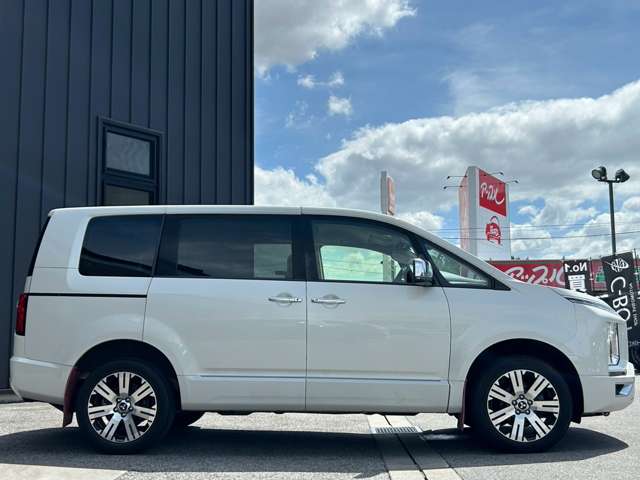 三菱 デリカ　Ｄ：５ ２．２ Ｐ ディーゼルターボ ４ＷＤ R2年 (近畿) 99