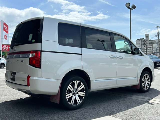 三菱 デリカ　Ｄ：５ ２．２ Ｐ ディーゼルターボ ４ＷＤ R2年 (近畿) 99