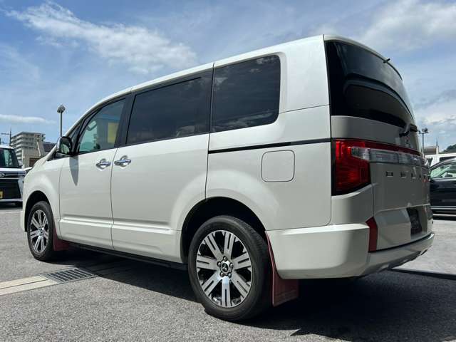 三菱 デリカ　Ｄ：５ ２．２ Ｐ ディーゼルターボ ４ＷＤ R2年 (近畿) 99