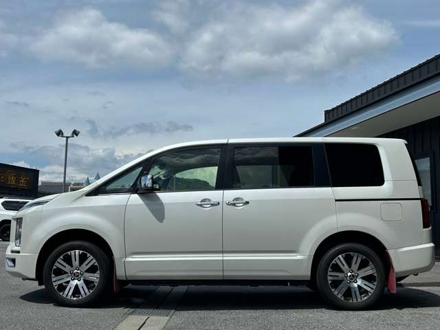 三菱 デリカ　Ｄ：５ ２．２ Ｐ ディーゼルターボ ４ＷＤ R2年 (近畿) 99